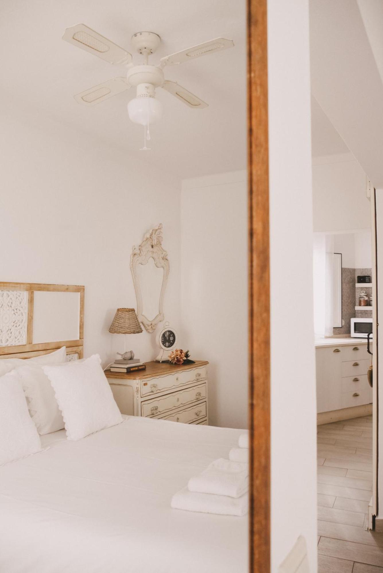 Casa Coracao Alentejano- Casas Com Encanto เรเกงกุส ดิ มอนซารัซ ภายนอก รูปภาพ