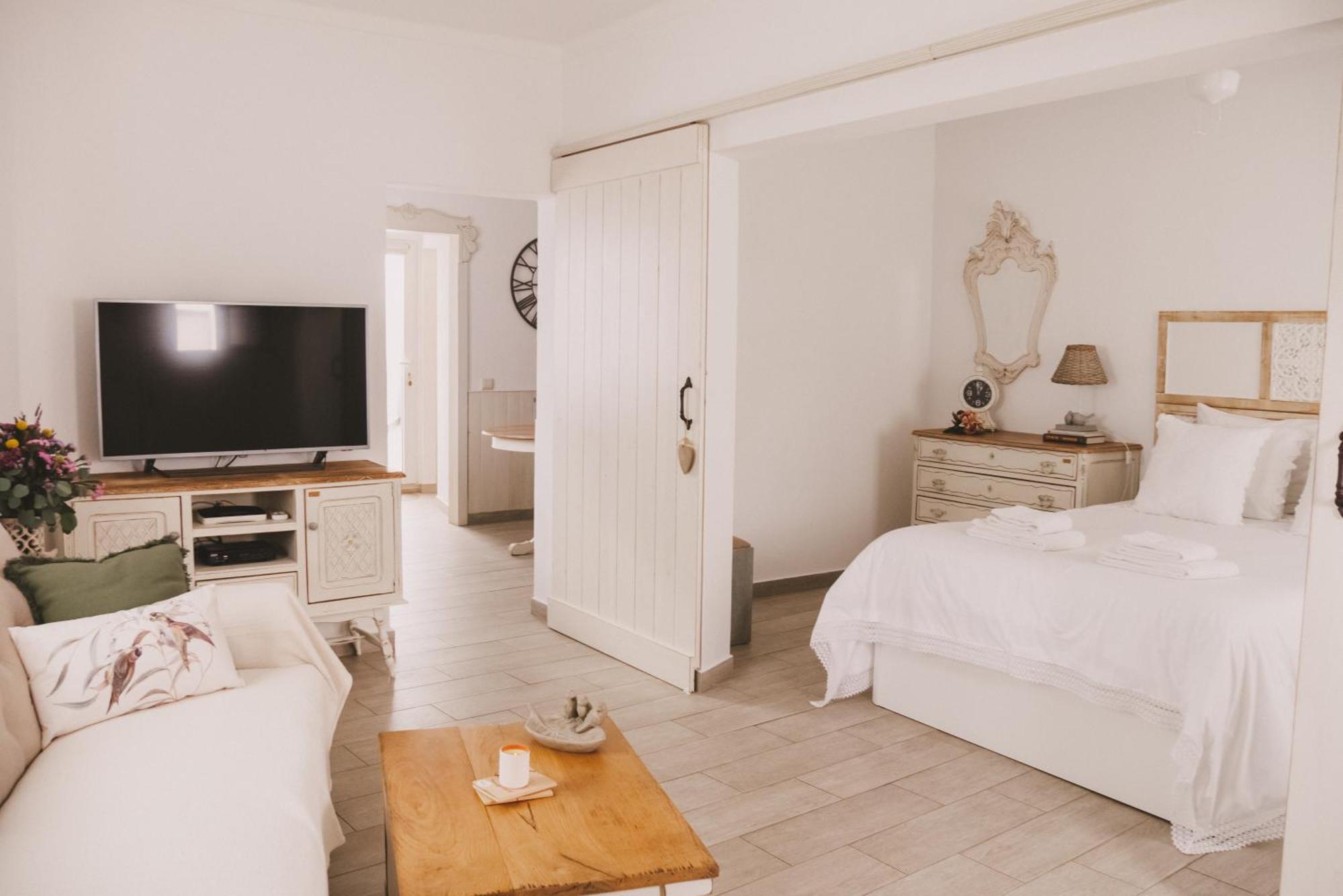 Casa Coracao Alentejano- Casas Com Encanto เรเกงกุส ดิ มอนซารัซ ภายนอก รูปภาพ